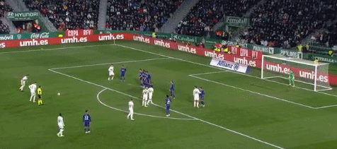 PCL单日两鸡总分破百，VIE仍然断层领先，决胜日能否创造奇迹？