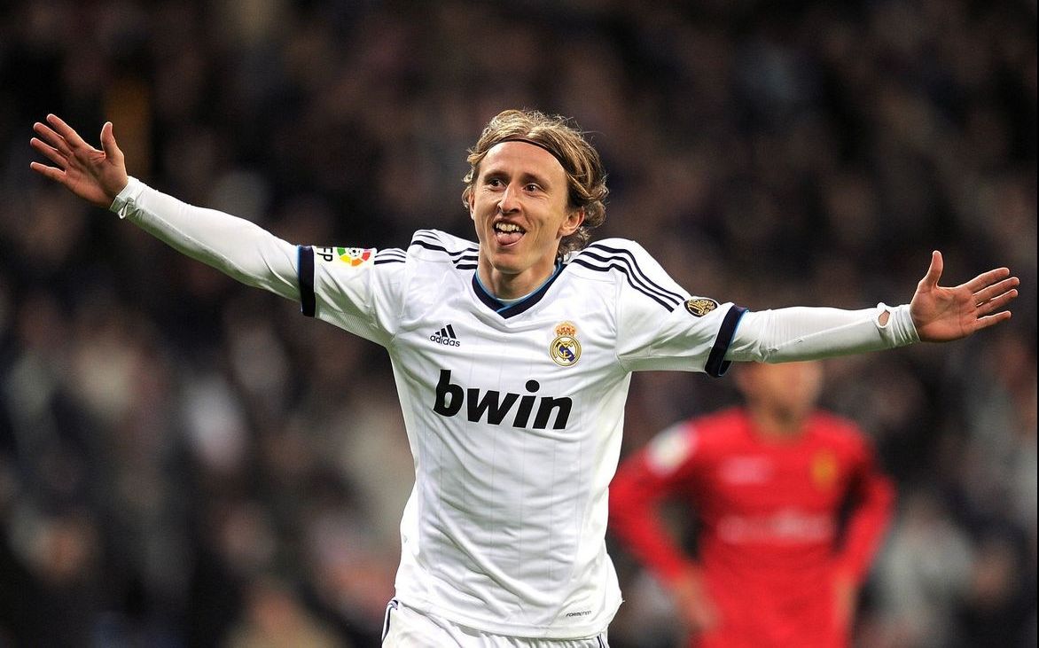 4-3！欧洲最神奇球队诞生：开局5轮0胜进降级区！如今升至第3争冠