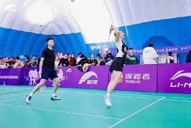 德州扑克什么时候该保守（德州扑克何时应采取保守策略）